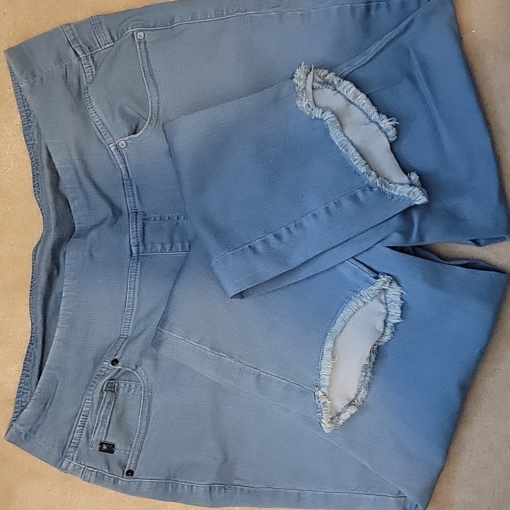 Belle by Kim Gravel Light Blue Denim Skinny Jeans - Picture 5 of 7